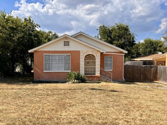 Foto del edificio - 5638 Curzon Ave