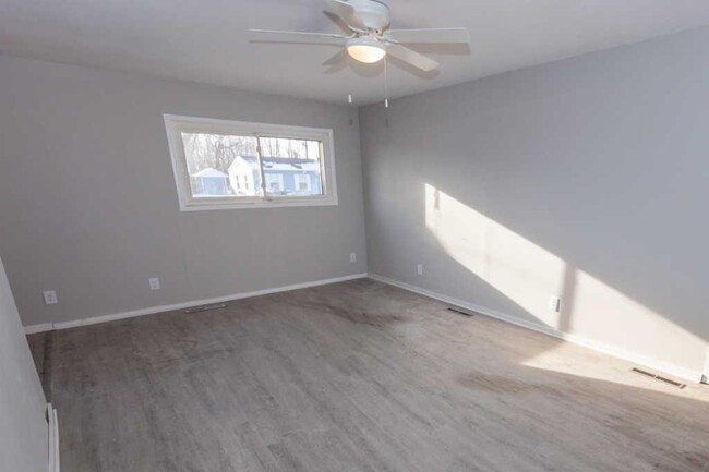 Building Photo - 3798 Rutledge Dr
