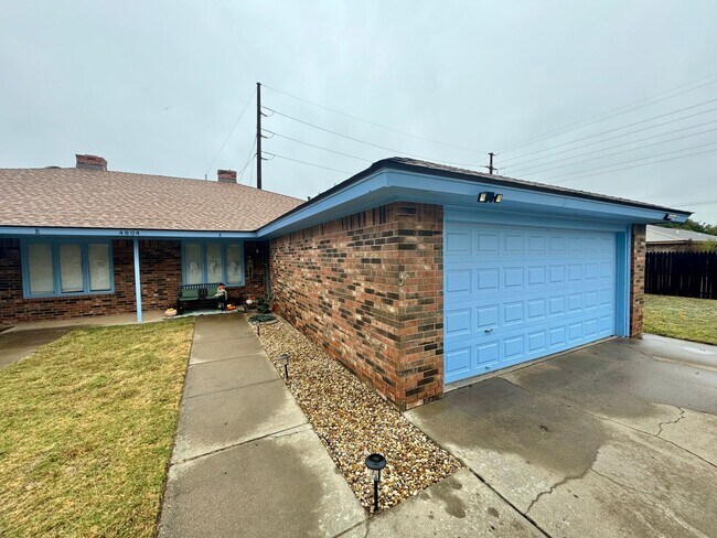 Foto del edificio - 4804 76th St