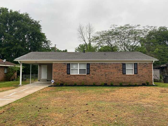 Primary Photo - 1716 Neely St