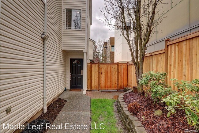 Building Photo - 3 br, 2.5 bath House - 2429 NW 62nd St