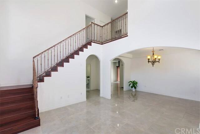 Building Photo - 6172 Mesa Ave
