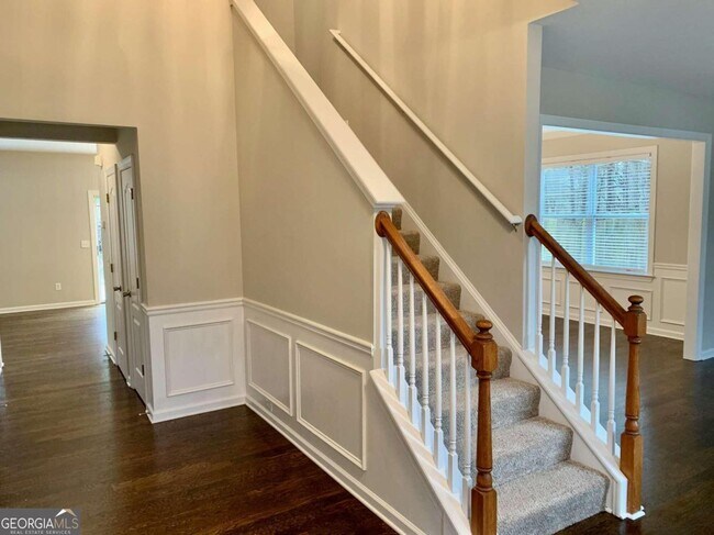 Foto del edificio - 415 Juniper Ct