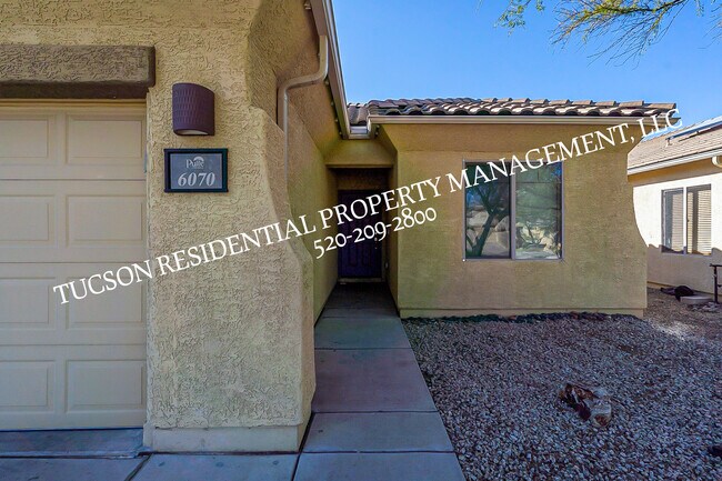 Foto del edificio - 6070 Wych Elm Pl