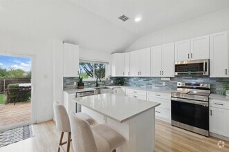 Building Photo - 8612 Arcadia Park Dr