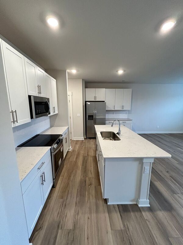 Building Photo - 261 Duke Private Ct