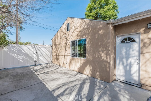 Foto del edificio - 6848 Willis Ave