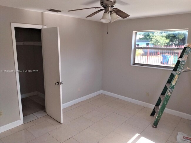 Building Photo - 982 NW 109th St