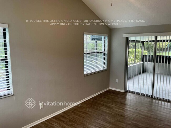 Foto del edificio - 16033 Villa Dr