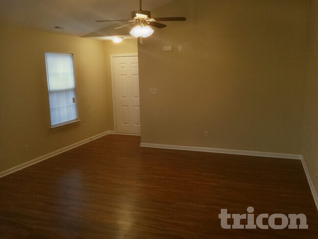 Foto del edificio - 11507 Stewarts Crossing Dr