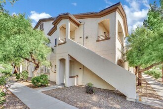 Building Photo - 5655 E Sahara Ave