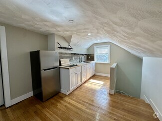 Building Photo - 113 Lauriston St