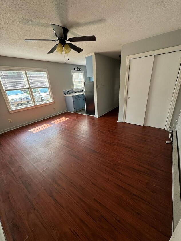 Foto del edificio - 1805 E Sixth #4