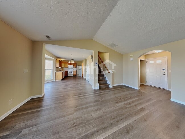 Building Photo - 3132 Summit Run Dr