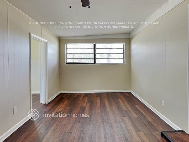 Foto del edificio - 1821 Carrigan Ave
