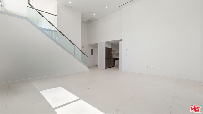 Foto del edificio - 621 Kings Rd