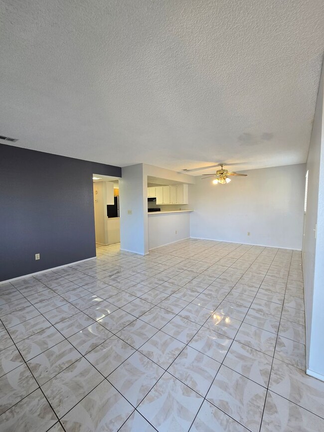 Building Photo - A Fabulous 2 Bed, 2 Bath, 1 Car Attached G...