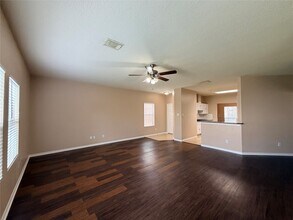 Building Photo - 15423 Fir Woods Ln