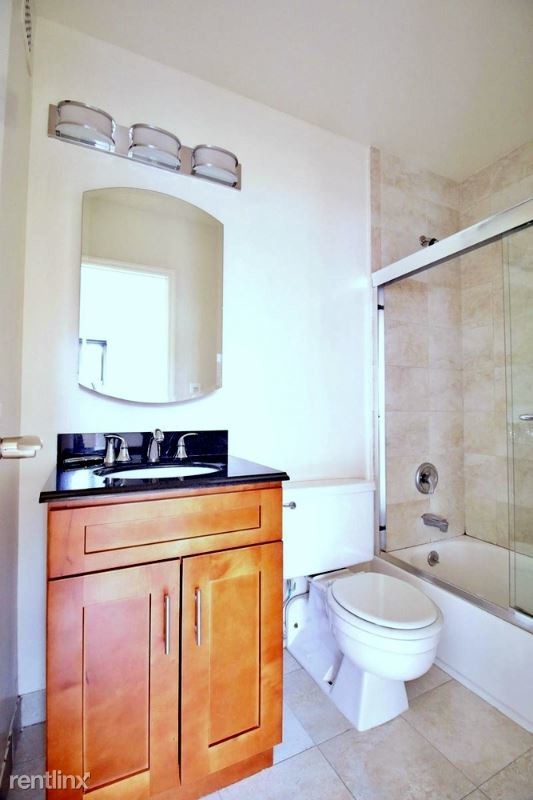 Foto del edificio - 205 E 38th St