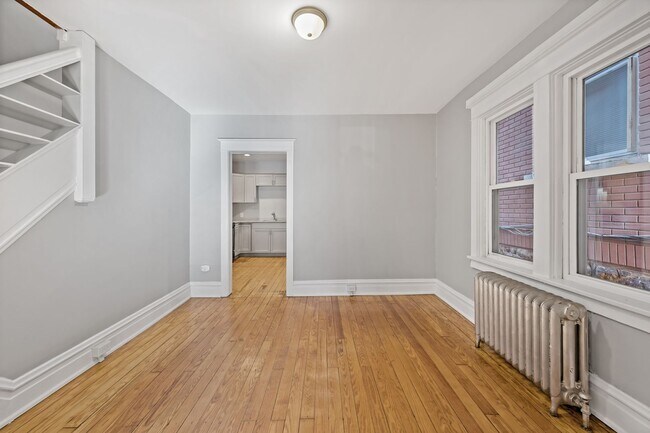 Foto del edificio - Spacious and charming 3-bedroom, 1.5-bath home available for rent in Bethlehem PA