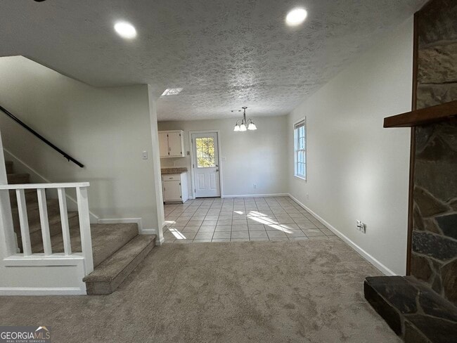 Foto del edificio - 155 Fay Dr