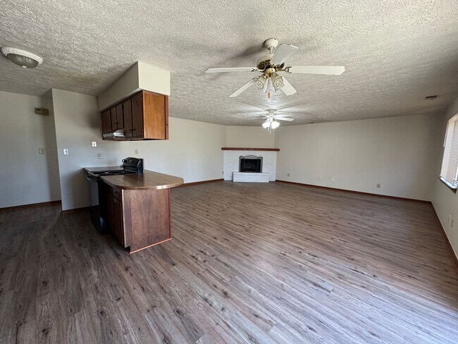 Foto del edificio - 378 Boonesboro Rd
