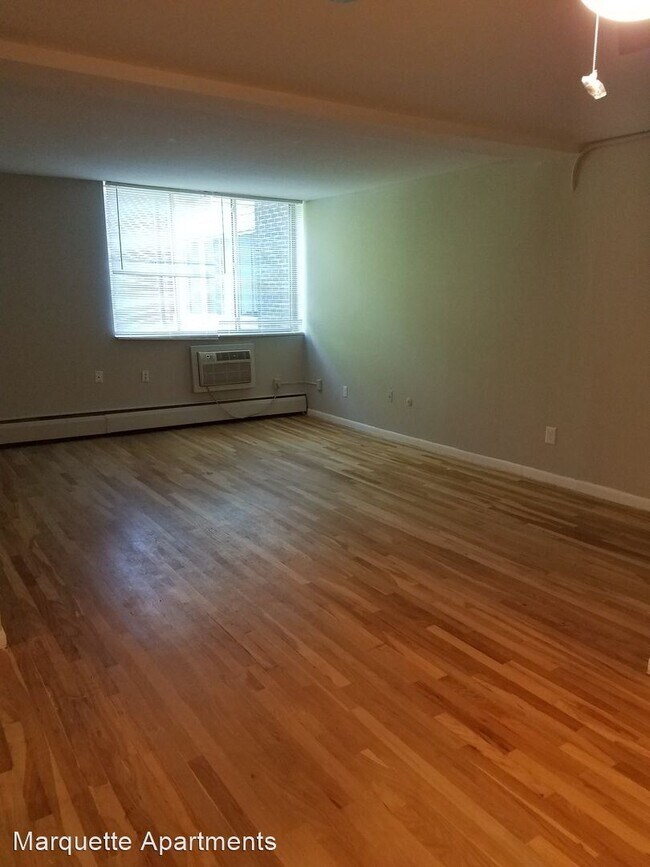 Foto del edificio - 405 S Huntington St