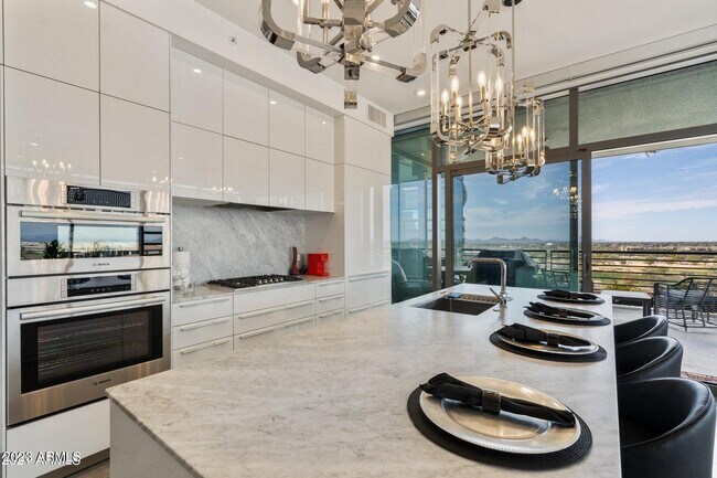 Foto del edificio - 7120 E Kierland Blvd
