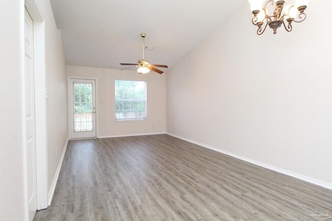 Building Photo - 5600 W Shore Dr