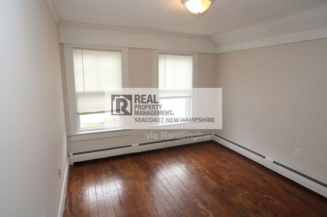 Building Photo - 6 Smith Ct