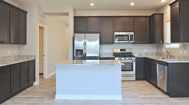Foto del edificio - Single Story Executive Home