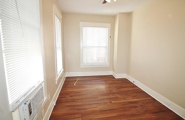 Building Photo - 416 W Neely St