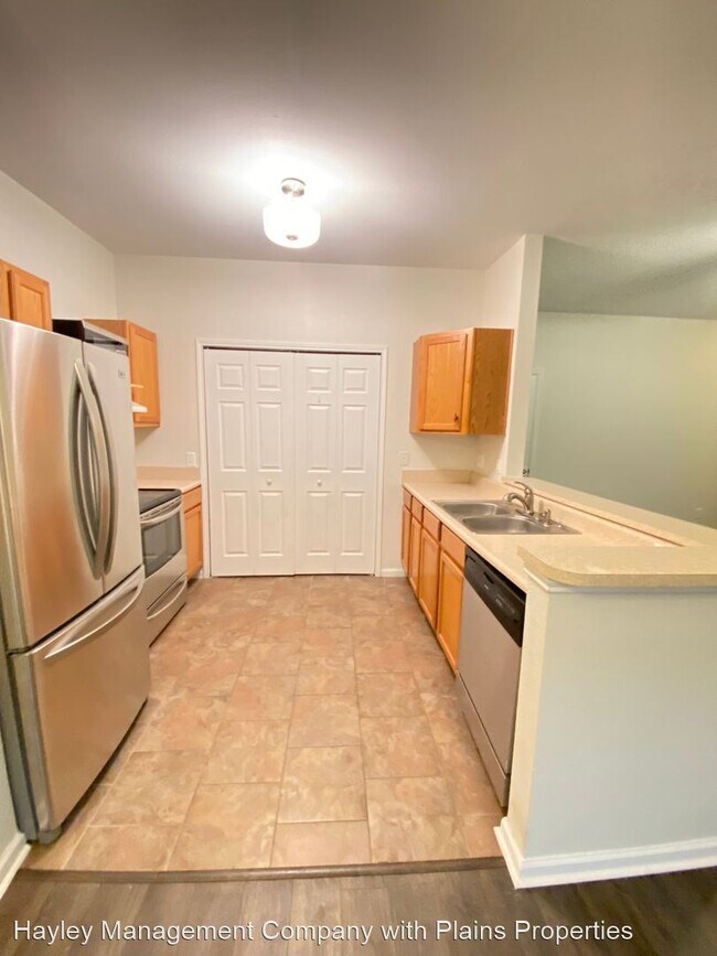 Building Photo - 2 br, 2 bath House - 447 W Longleaf Dr Uni...