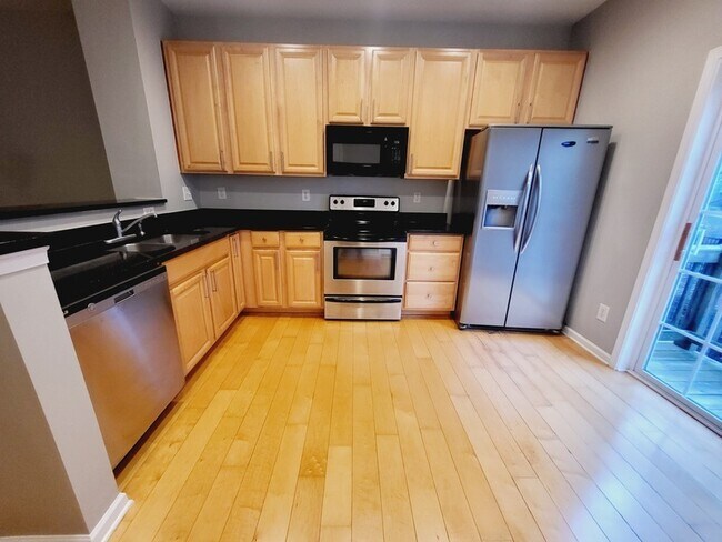 Building Photo - 1131 ILana Court