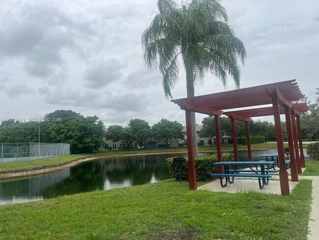 Foto del edificio - 731 Vista Isles Dr