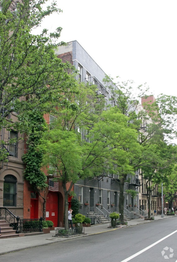 317-321 W 21st Street - 317-321 W 21st St