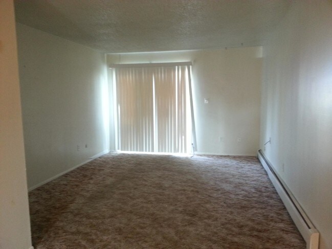 Foto del edificio - 4820 E 12th St
