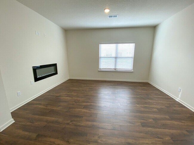 Foto del edificio - 135 Driftwood Lp