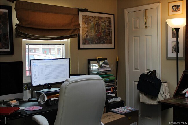 Foto del edificio - 32 Bellview Ave