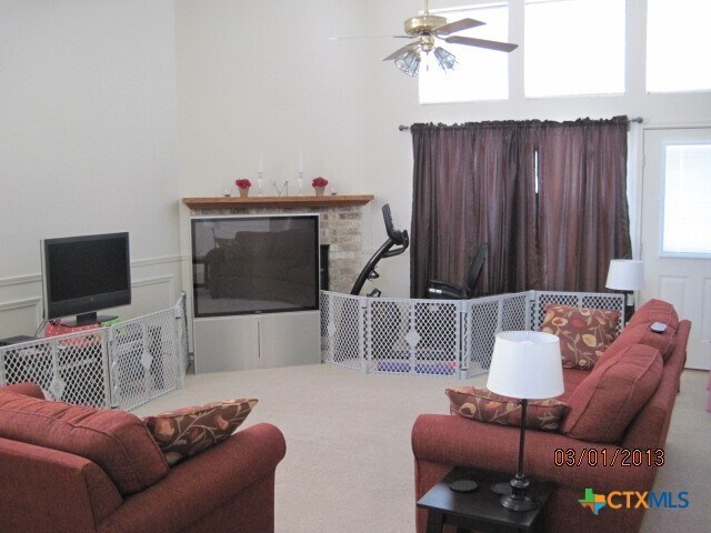 Foto del edificio - 114 Nelson Dr