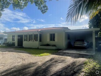 Building Photo - 8240 SW 62nd Ct