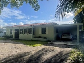 Building Photo - 8240 SW 62nd Ct