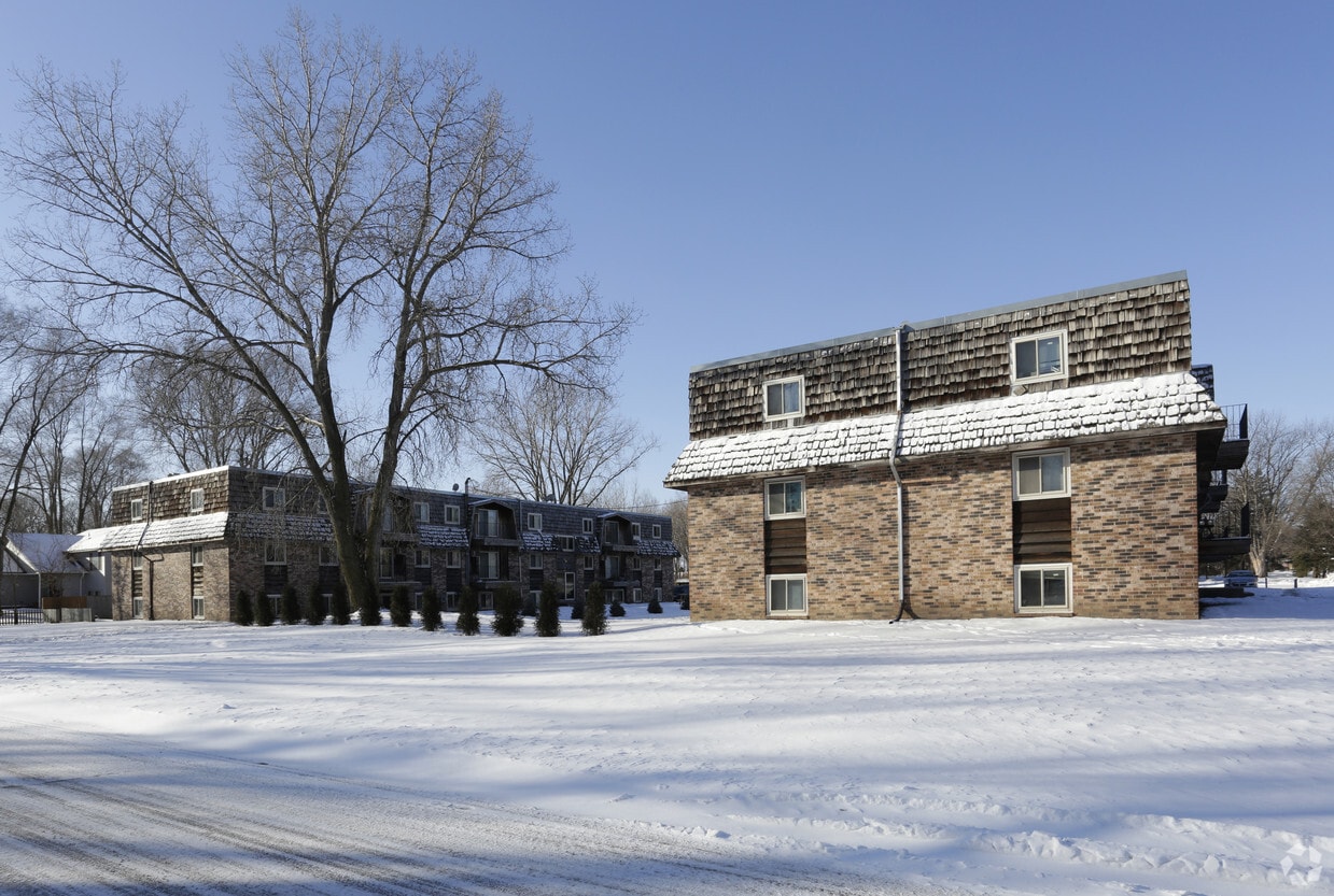 Building Photo - Blaine Villa Apartments