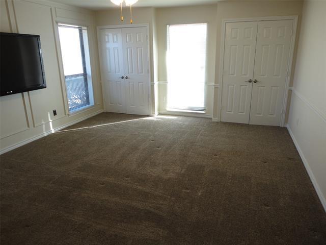 Building Photo - 2205 Wimbledon Dr