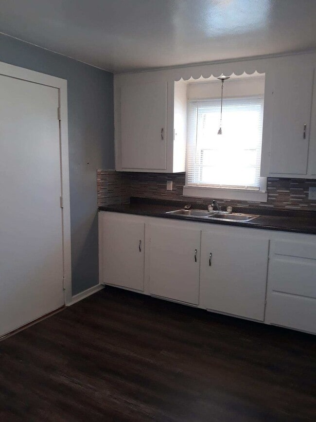 Photo - Newly renovated 2 bedroom House