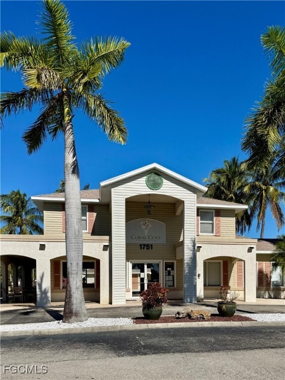 Foto del edificio - 1773 Four Mile Cove Pkwy