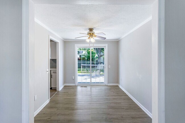 Foto del edificio - 3525 Norwood Ct