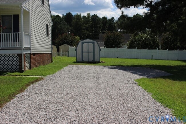 Building Photo - 4019 Shallowood Dr