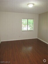 Building Photo - 4605 Bayshore Dr