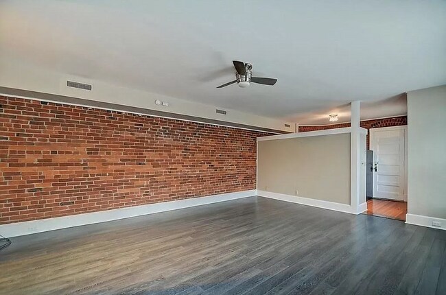 Building Photo - 801 N Pennsylvania St